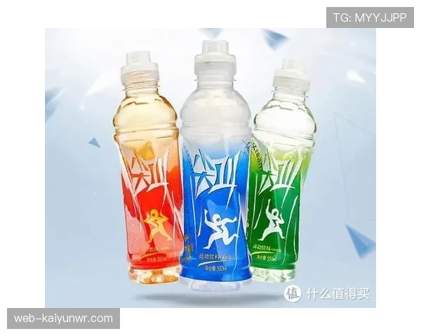 库里家冰箱里塞满蛋白粉，连饮料都是自己配的电解质水