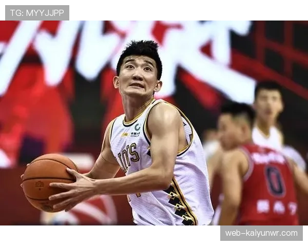 孙铭徽训练完直接拎两袋蛋白粉去夜市撸串？