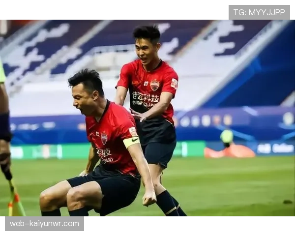 流浪者俱乐部表现起伏，战术运转在中场遭遇阶段性瓶颈
